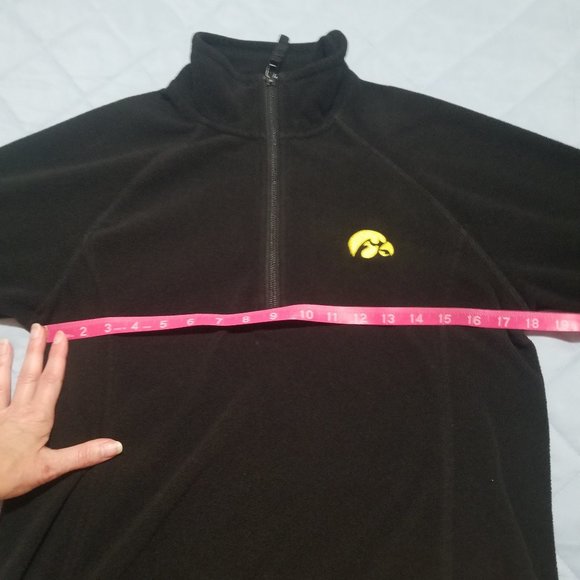 Iowa Hawkeyes Women's Sweatshirt | Small Petite - Picture 9 of 9